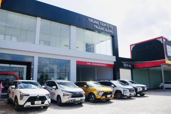 LÁI THỬ XE MITSUBISHI TẠI TRUNG TÂM Ô TÔ TRẢNG BÀNG